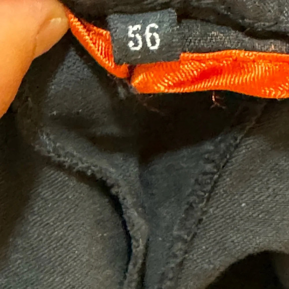 Etro
Men's Straight-Leg Knit Trousers 56 EU (40R US) - Picture 11 of 13